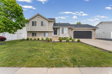 3 E Alfred Avenue Kaysville UT 84037
