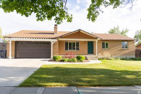 218 E Golden Willow Circle Sandy UT 84070