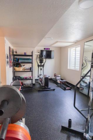 218 E Golden Willow Circle Sandy UT 84070