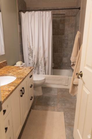 218 E Golden Willow Circle Sandy UT 84070
