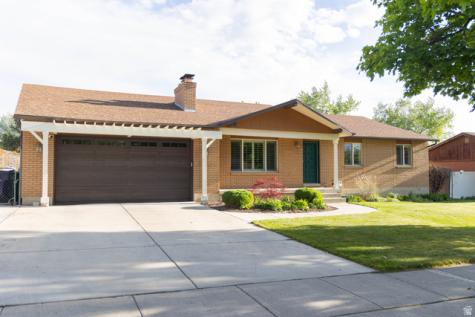 218 E Golden Willow Circle Sandy UT 84070
