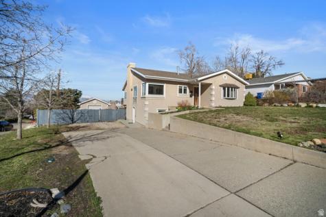 4426 S 3035 E Holladay UT 84124