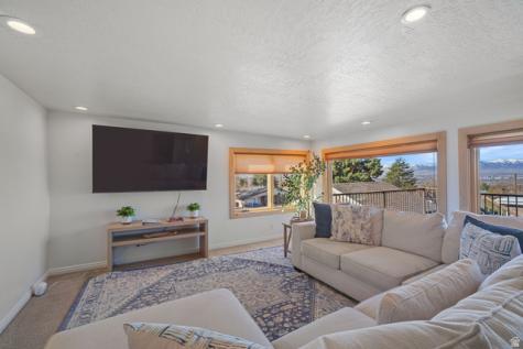 4426 S 3035 E Holladay UT 84124