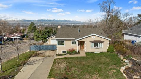 4426 S 3035 E Holladay UT 84124