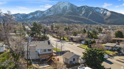 4426 S 3035 E Holladay UT 84124