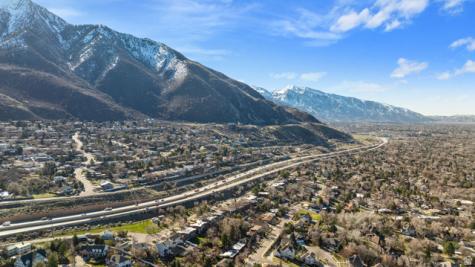 4426 S 3035 E Holladay UT 84124