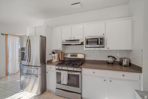 4426 S 3035 E Holladay UT 84124