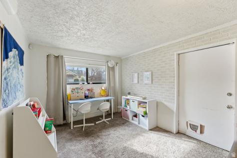 321 E 6240 S Murray UT 84107