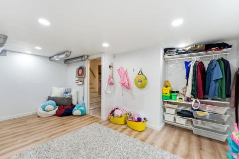 321 E 6240 S Murray UT 84107