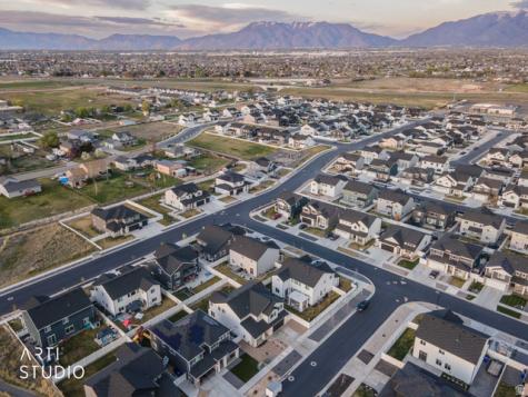 2608 W 2960 S Syracuse UT 84075