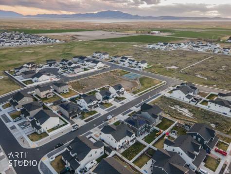 2608 W 2960 S Syracuse UT 84075