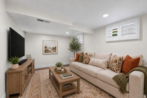 327 E 5300 S Murray UT 84107
