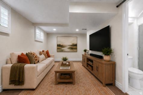 327 E 5300 S Murray UT 84107