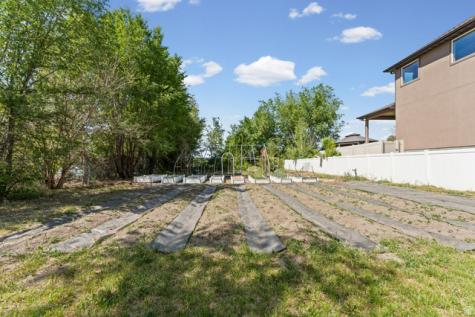327 E 5300 S Murray UT 84107