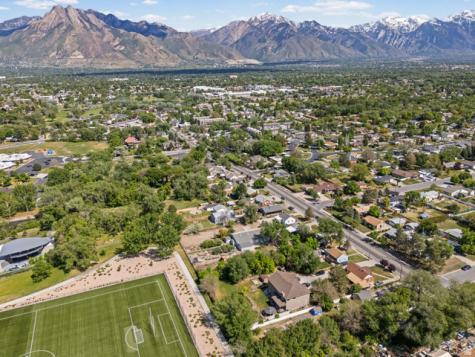 327 E 5300 S Murray UT 84107