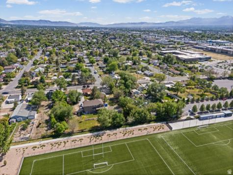 327 E 5300 S Murray UT 84107