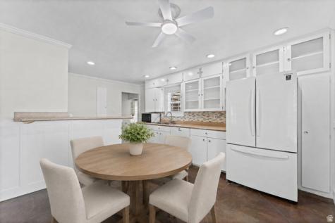 327 E 5300 S Murray UT 84107