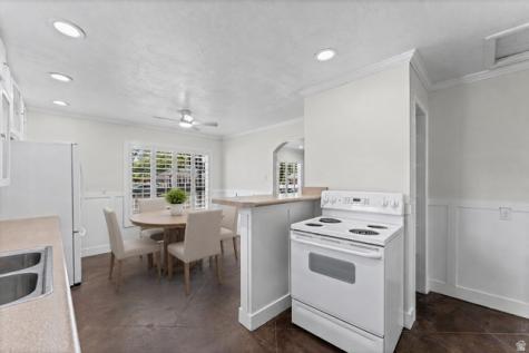 327 E 5300 S Murray UT 84107