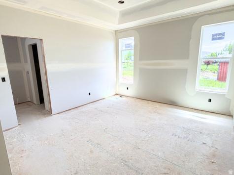 936 E 410 N Hyde Park UT 84318