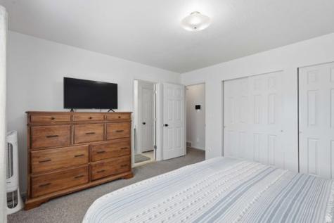 318 E 1700 S Kaysville UT 84037