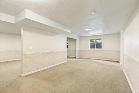 1077 E Brook Circle Kaysville UT 84037