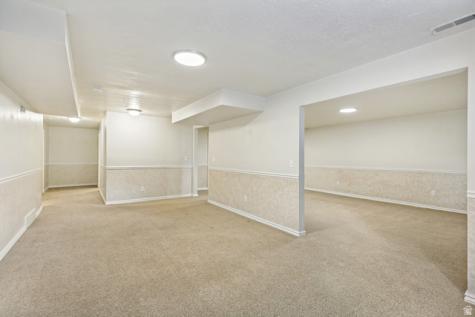 1077 E Brook Circle Kaysville UT 84037