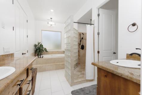 3177 E Broken Rock Way Washington UT 84780