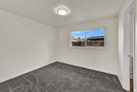 2512 N 475 W Sunset UT 84015