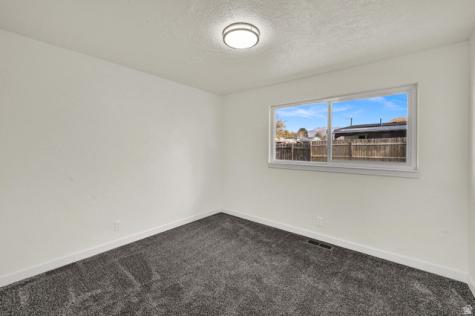 2512 N 475 W Sunset UT 84015
