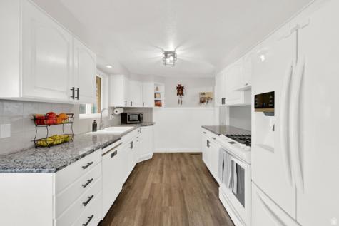 2088 N 450 W Sunset UT 84015