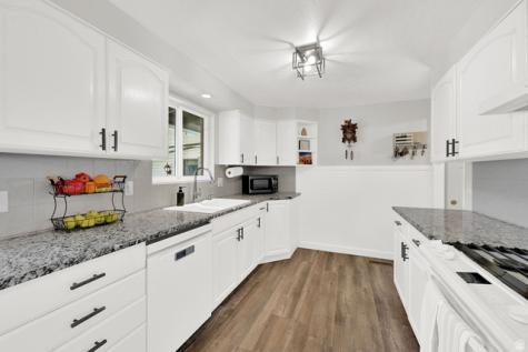 2088 N 450 W Sunset UT 84015