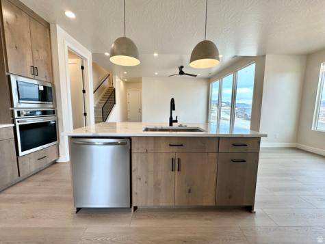 1023 N Falcon Ridge View Hurricane UT 84737