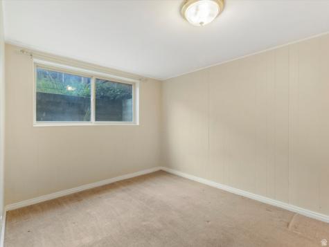 1204 E Iris Lane Millcreek UT 84106