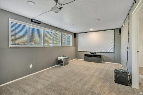 371 W 1125 N Centerville UT 84014