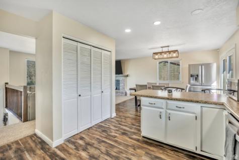 371 W 1125 N Centerville UT 84014