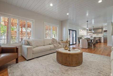 16 E Gatehouse Lane S Sandy UT 84092