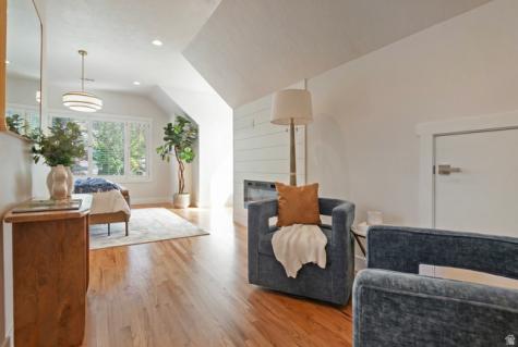 16 E Gatehouse Lane S Sandy UT 84092