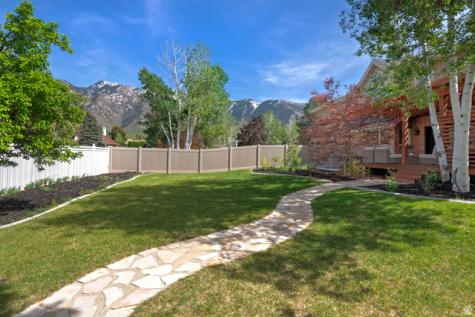 16 E Gatehouse Lane S Sandy UT 84092