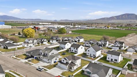 892 N 900 W Tremonton UT 84337