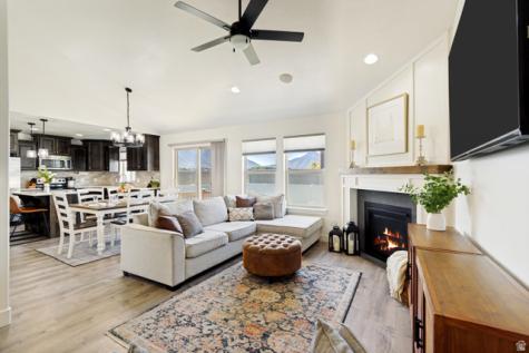 983 W 1550 S Springville UT 84663