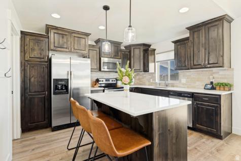 983 W 1550 S Springville UT 84663