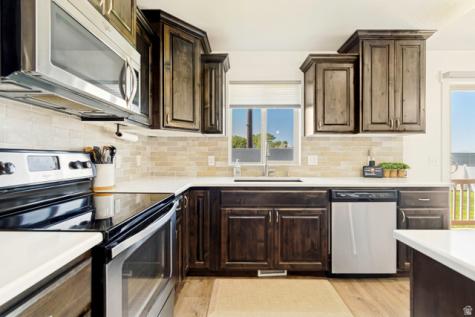 983 W 1550 S Springville UT 84663