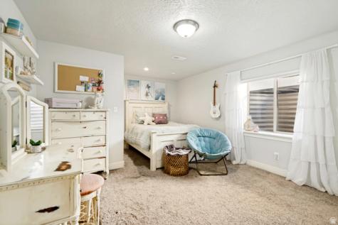 983 W 1550 S Springville UT 84663