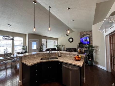 338 S 1230 E Tooele UT 84074