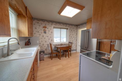 628 N 200 E Price UT 84501