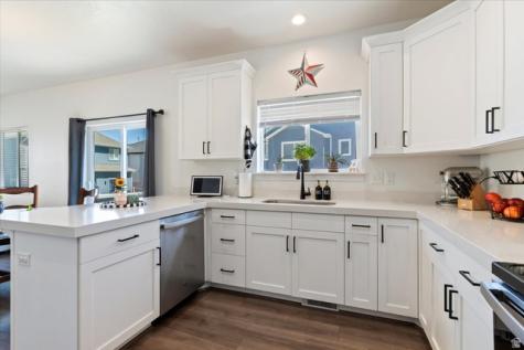 7168 N Silver Spring Way E Eagle Mountain UT 84005