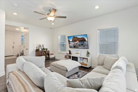 7168 N Silver Spring Way E Eagle Mountain UT 84005