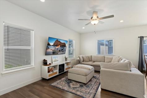 7168 N Silver Spring Way E Eagle Mountain UT 84005