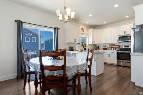 7168 N Silver Spring Way E Eagle Mountain UT 84005