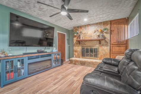417 Marilyn Drive Clearfield UT 84015